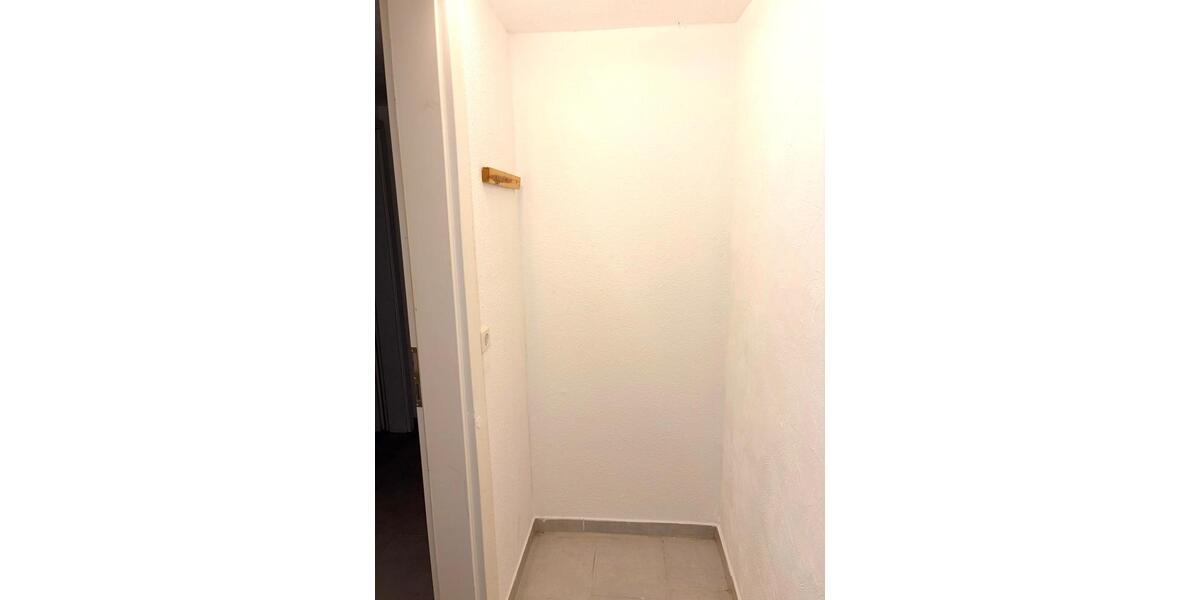 Etagenwohnung Rosdorf - 4 Zimmer, 95 m&sup2;, 1.000&euro; | Angebot:23599860