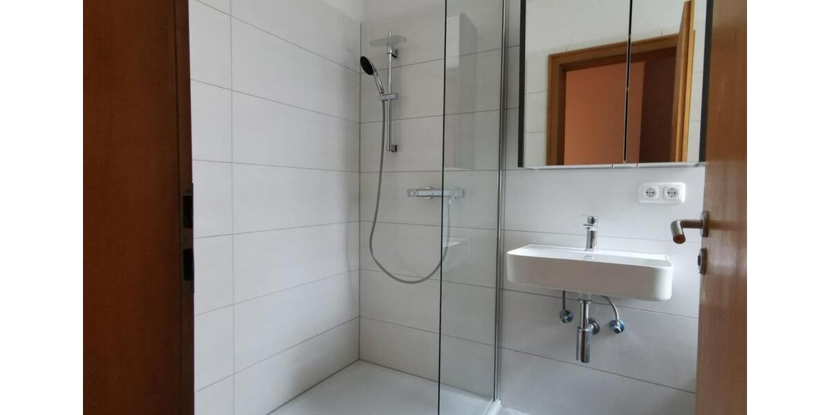 Etagenwohnung Deggendorf - 1 Zimmer, 37 m&sup2;, 400&euro; | Angebot:26560508