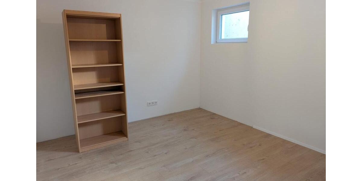 Etagenwohnung Wackersdorf - 2 Zimmer, 50 m&sup2;, 580&euro; | Angebot:26018681