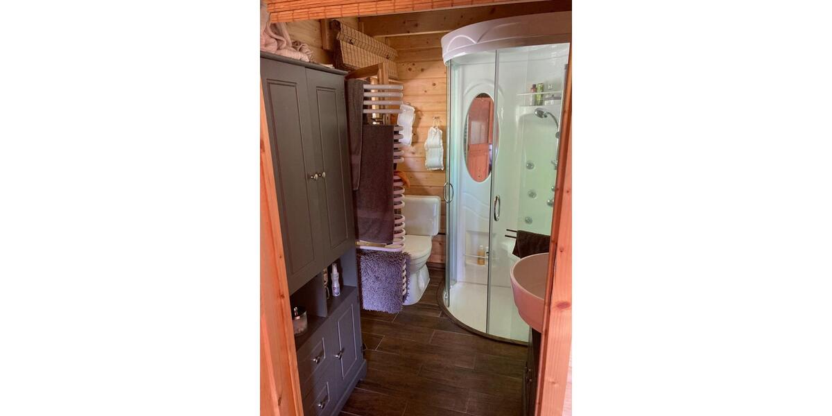 Wohnen auf Zeit Nünchritz - 1 Zimmer, 25 m&sup2;, 20&euro; | Angebot:24855946