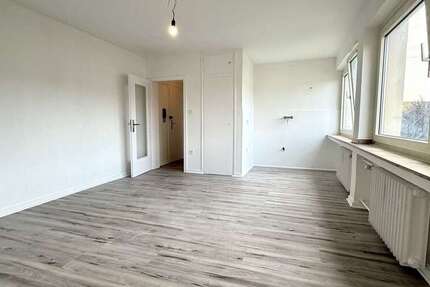 Wohnung zum Mieten in Duisburg-Neudorf-Süd 300 € 29 m²