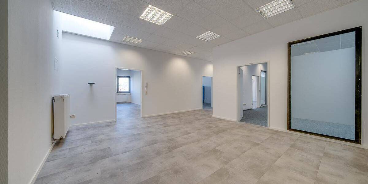 Gewerbeobjekt Würzburg Lengfeld - 7.400&euro; | Angebot:25705677