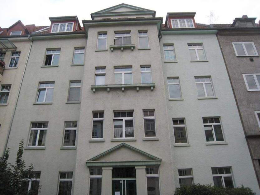 3-Zimmer-Wohnung mit Gäste WC; WG-geeignet 3 zimmer