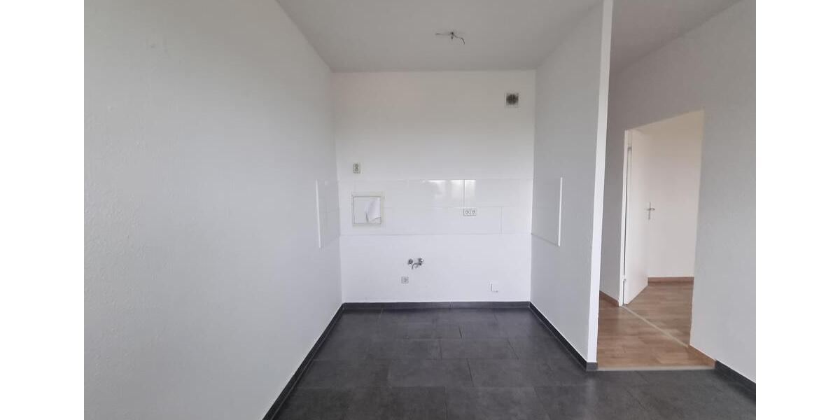 Etagenwohnung Burg - 4 Zimmer, 69 m&sup2;, 380&euro; | Angebot:25977968