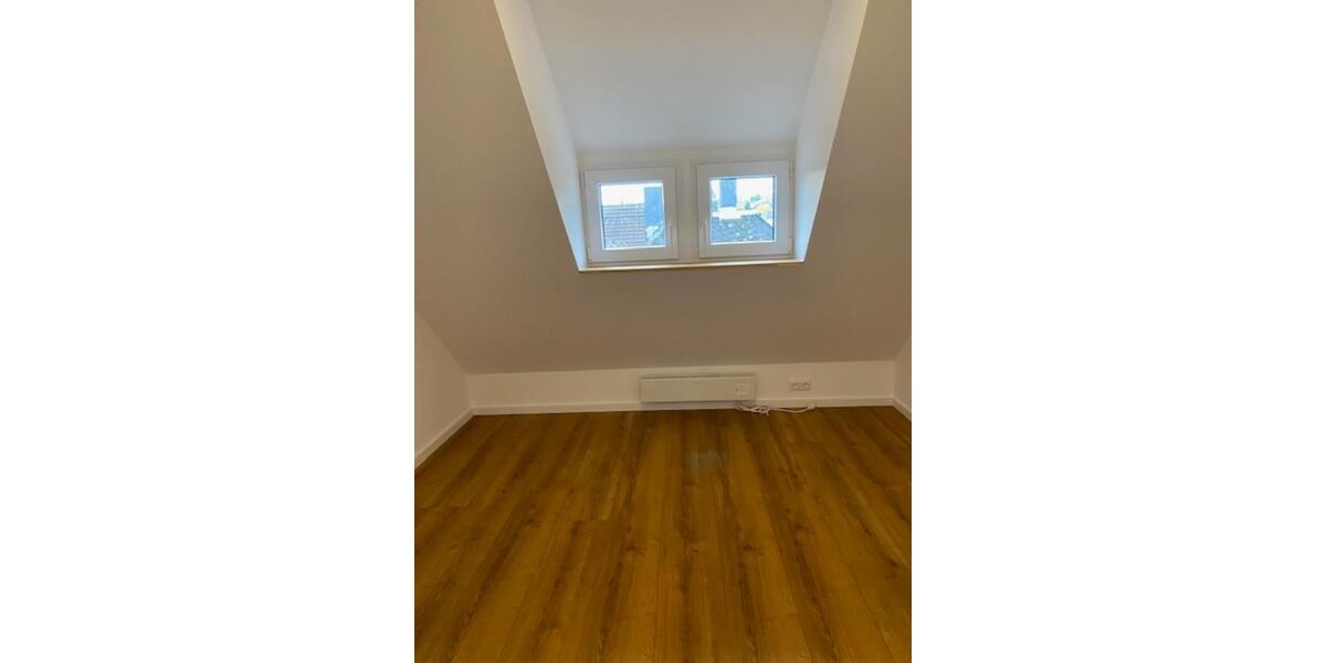 Dachgeschoßwohnung Wiesbaden Bierstadt - 2 Zimmer, 59 m&sup2;, 1.020&euro; | Angebot:24422077