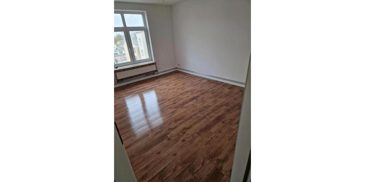 Etagenwohnung Neumünster Böcklersiedlung - 4 Zimmer, 100 m&sup2;, 1.550&euro; | Angebot:24552124