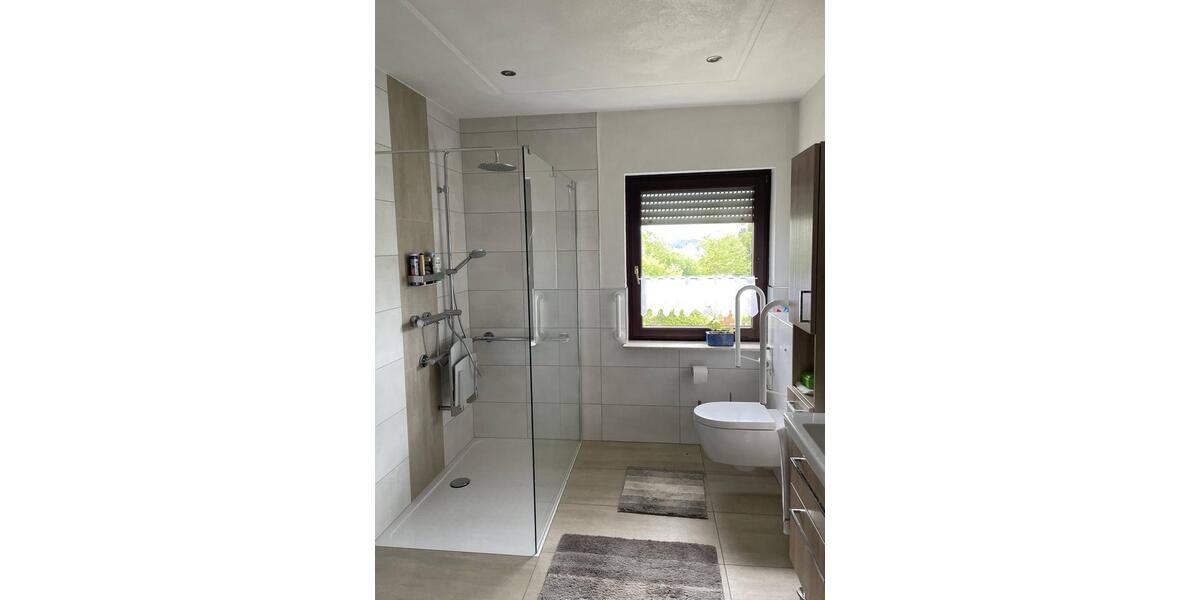 Erdgeschoßwohnung Frankenberg (Eder) - 5 Zimmer, 165 m&sup2;, 1.100&euro; | Angebot:23908357