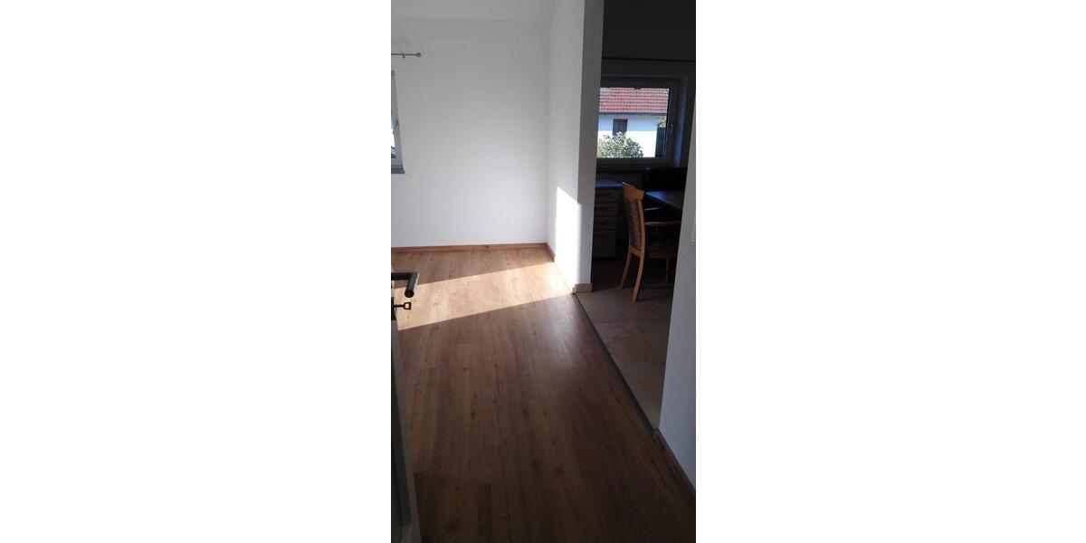 Etagenwohnung Ergolding - 3 Zimmer, 60 m&sup2;, 750&euro; | Angebot:26429673