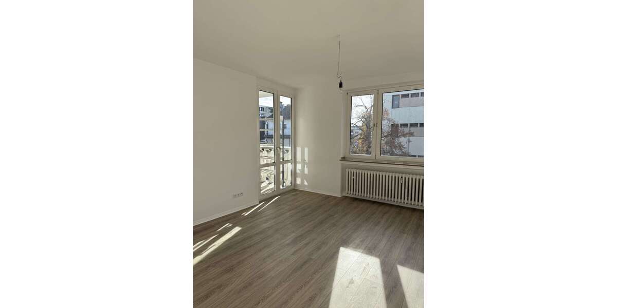 Etagenwohnung Aachen Aachen-Mitte - 3 Zimmer, 87 m&sup2;, 1.290&euro; | Angebot:27334746