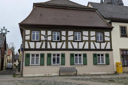 Haus Baunach - 9 Zimmer, 280 m&sup2;, 2.250&euro; | Angebot:24609355