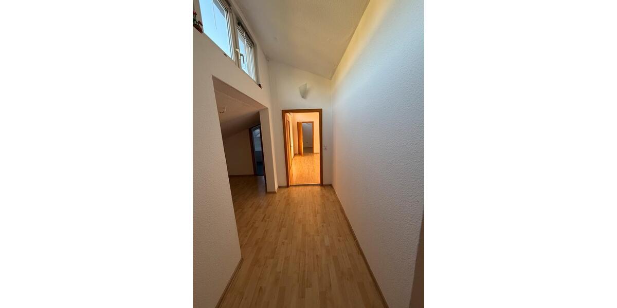 Dachgeschoßwohnung Northeim - 2.5 Zimmer, 75 m&sup2;, 700&euro; | Angebot:26632979