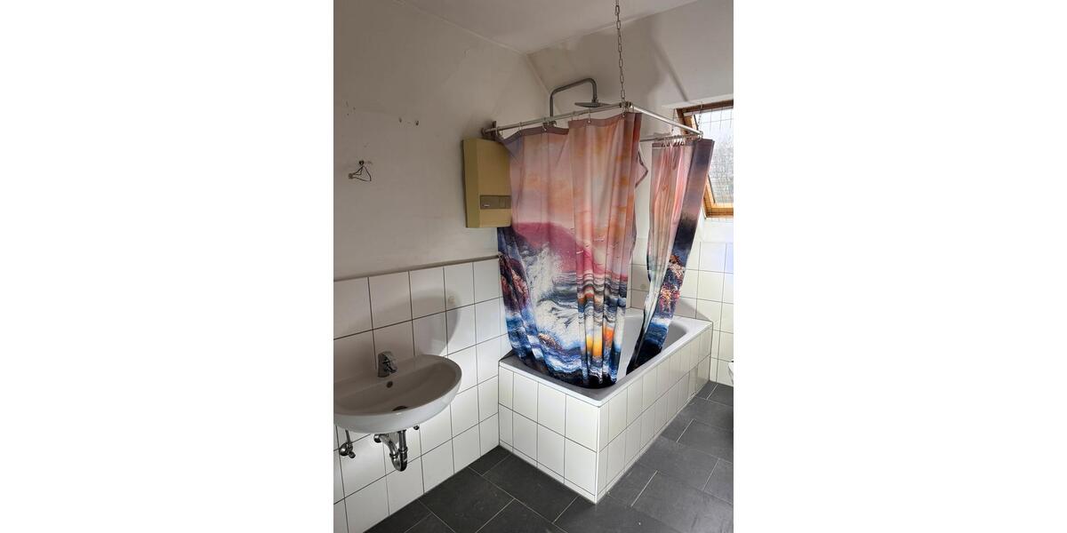 Dachgeschoßwohnung Sulzbach (Saar) - 2 Zimmer, 50 m&sup2;, 360&euro; | Angebot:24892517