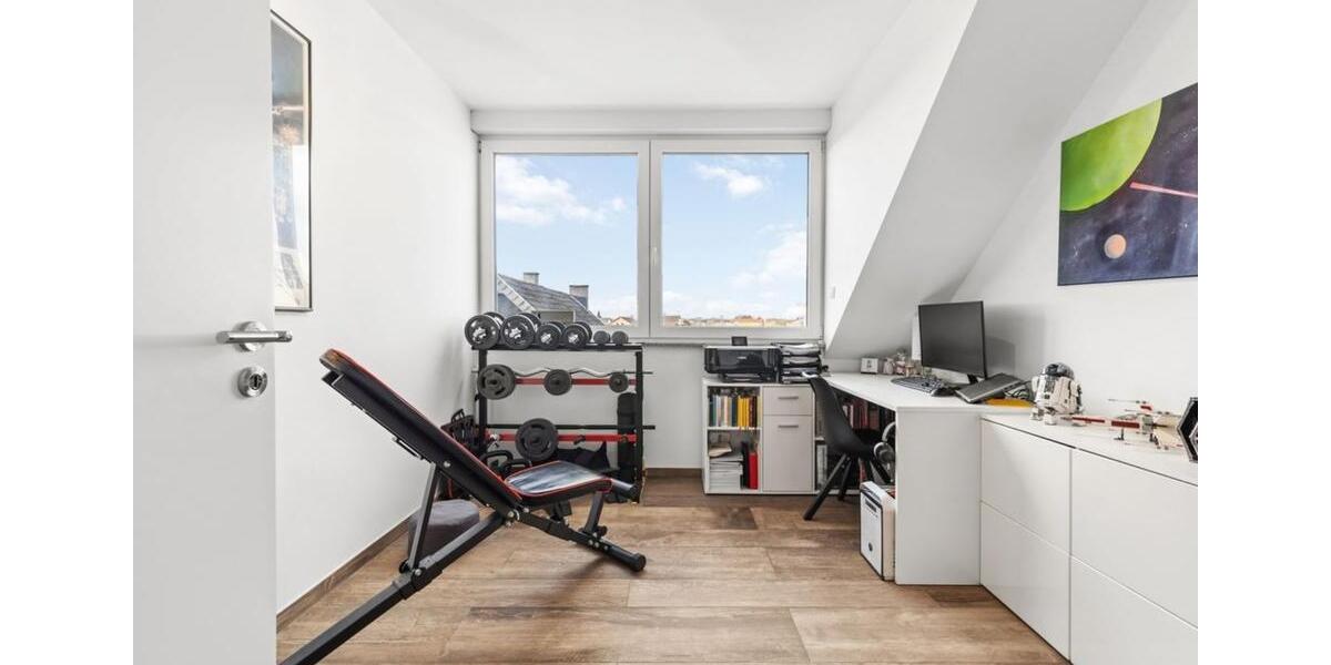 Dachgeschoßwohnung Wörth am Rhein - 4 Zimmer, 113 m&sup2;, 1.300&euro; | Angebot:25026281