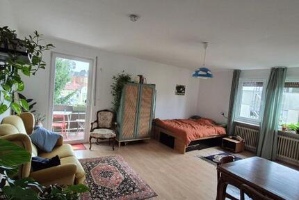 Schöne 1-Zimmer-Wohnung mit Balkon zimmer