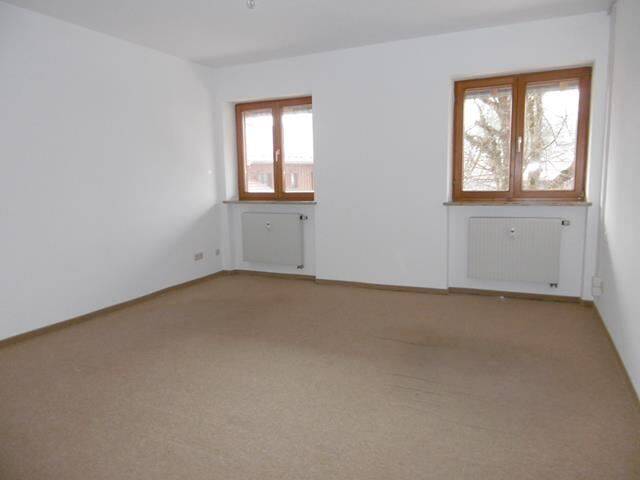 Gewerbeobjekt Kochel a. See Ried - 5 Zimmer, 285 m&sup2;, 2.000&euro; | Angebot:25745171