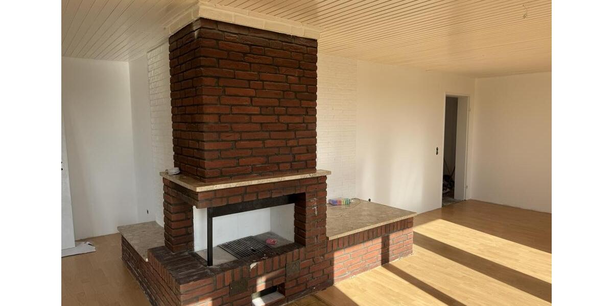 Dachgeschoßwohnung Burg (Dithmarschen) - 3 Zimmer, 65 m&sup2;, 600&euro; | Angebot:25954828