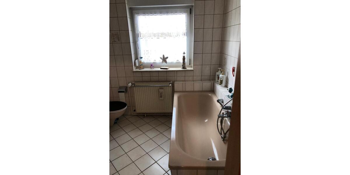 Einfamilienhaus Gotha - 8 Zimmer, 200 m&sup2;, 1.500&euro; | Angebot:26289768