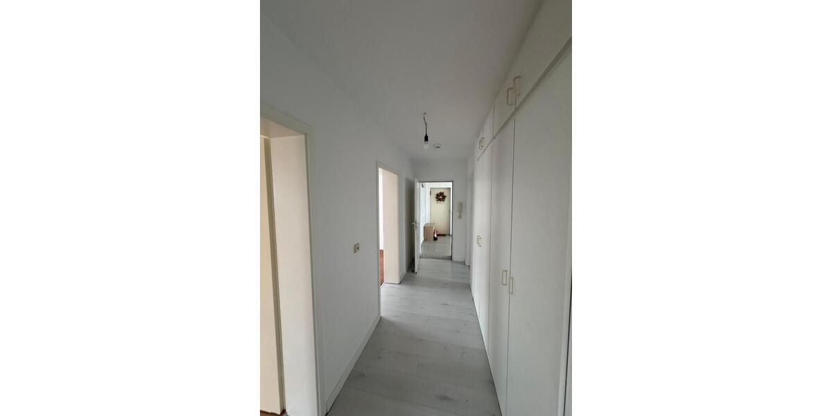 Etagenwohnung Schönefeld - 3 Zimmer, 72 m&sup2;, 932&euro; | Angebot:24788134