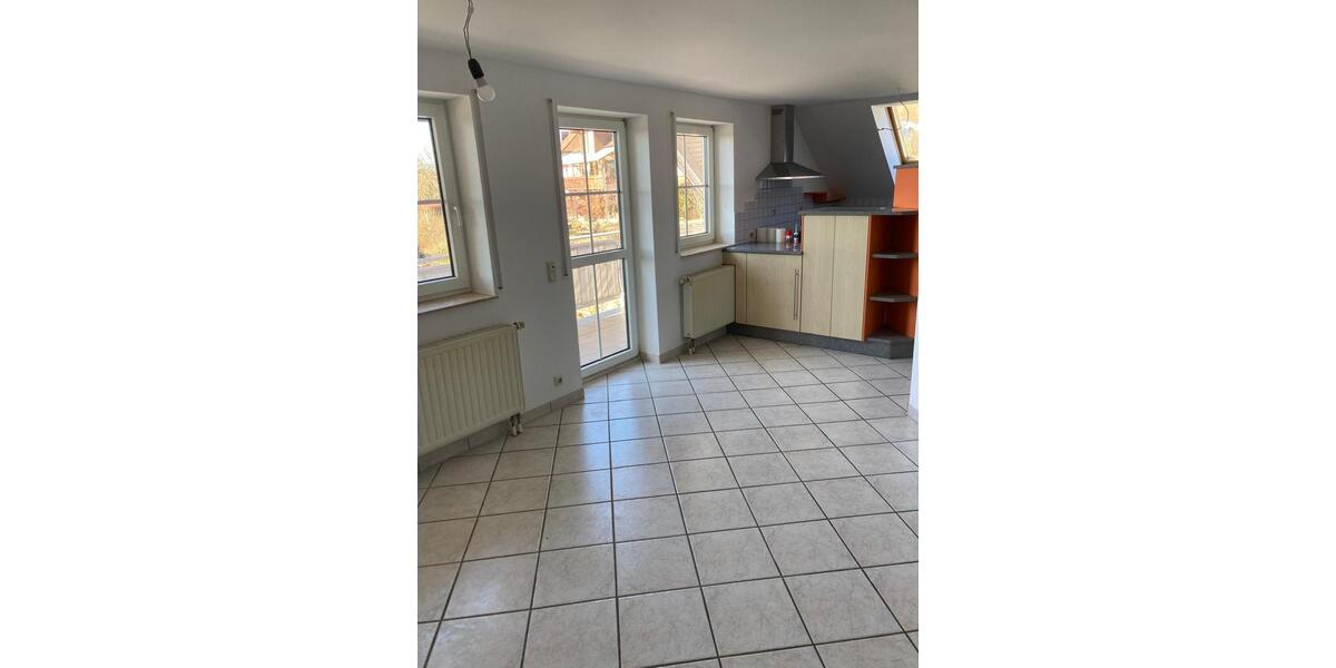 Dachgeschoßwohnung Bastheim - 4 Zimmer, 80 m&sup2;, 520&euro; | Angebot:26022262