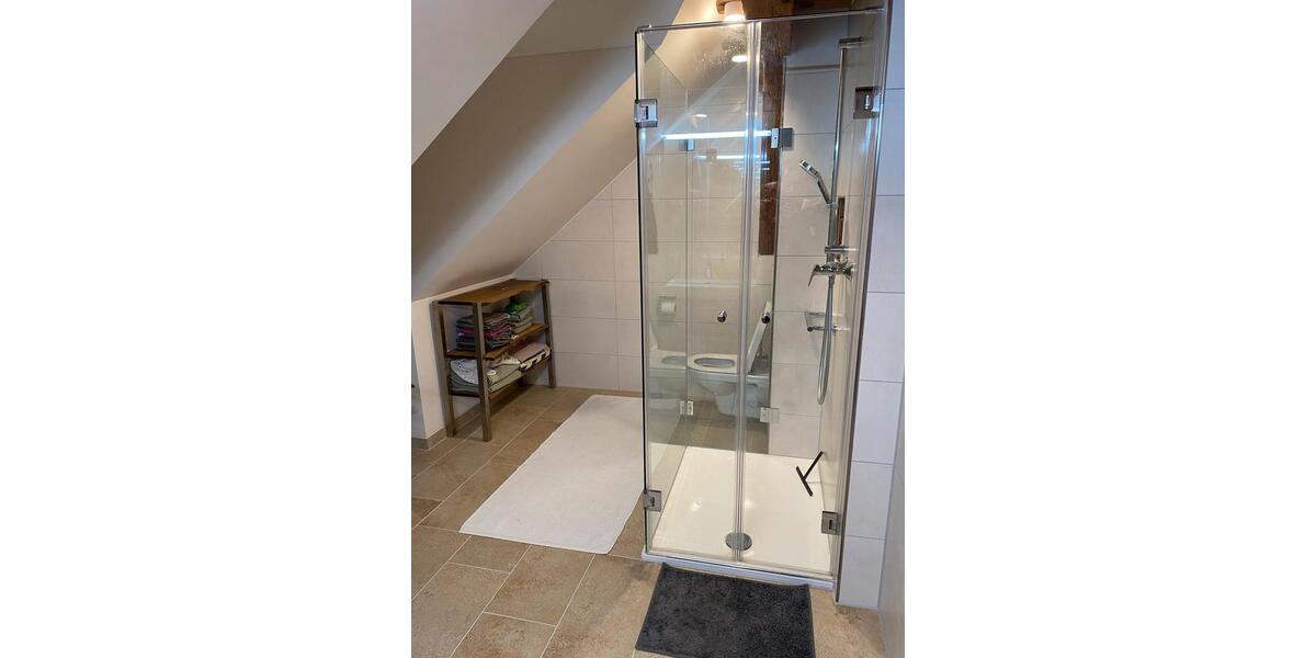 Dachgeschoßwohnung Schierling - 2 Zimmer, 65 m&sup2;, 1.200&euro; | Angebot:25992234