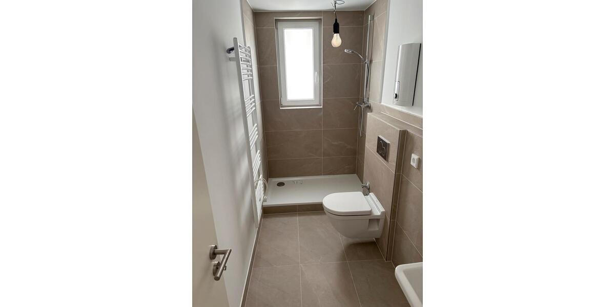 Etagenwohnung Köln - 4 Zimmer, 90 m&sup2;, 650&euro; | Angebot:26548361
