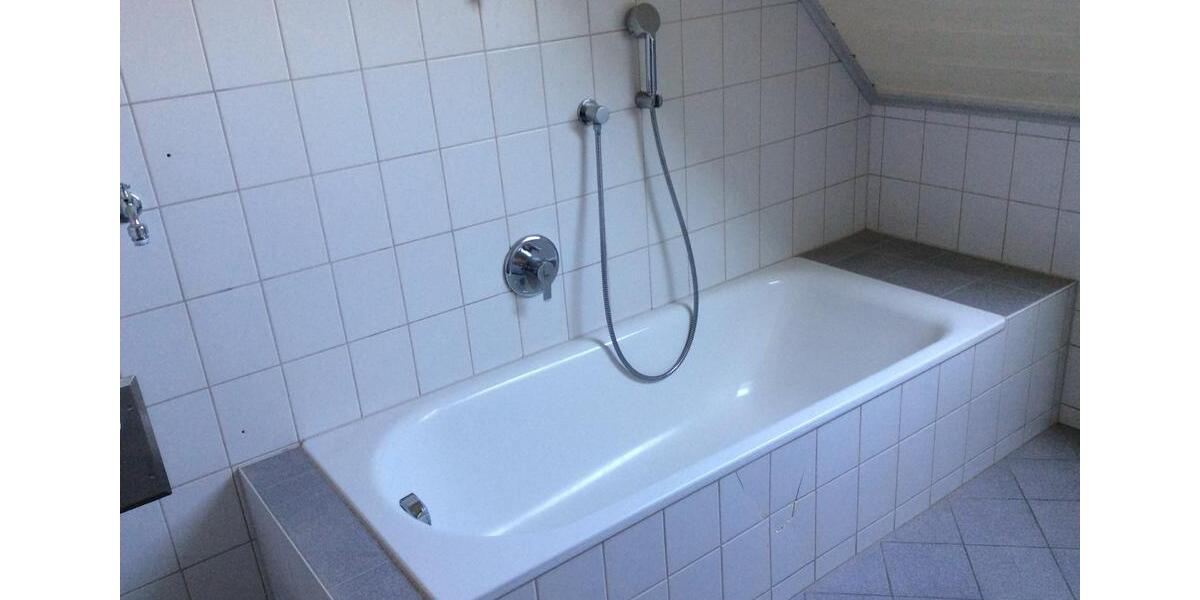 Dachgeschoßwohnung Nördlingen - 3 Zimmer, 90 m&sup2;, 750&euro; | Angebot:26234769