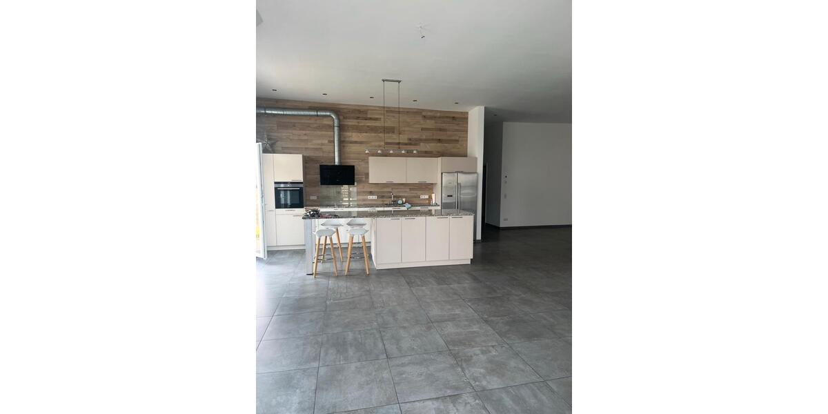 Wohnen auf Zeit Niedernhausen - 6 Zimmer, 215 m&sup2;, 525&euro; | Angebot:26419197
