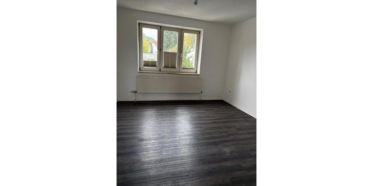 Hochparterre Zwiesel - 4 Zimmer, 68 m&sup2;, 700&euro; | Angebot:25417747