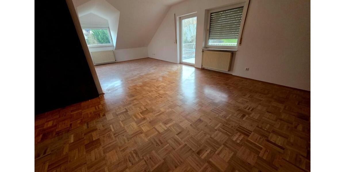 Dachgeschoßwohnung Künzell - 2 Zimmer, 81 m&sup2;, 850&euro; | Angebot:24627298