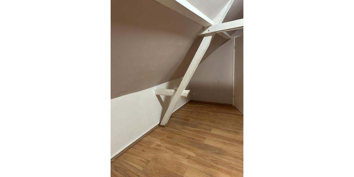 Dachgeschoßwohnung Viersen Sittard - 2 Zimmer, 55 m&sup2;, 600&euro; | Angebot:25138302