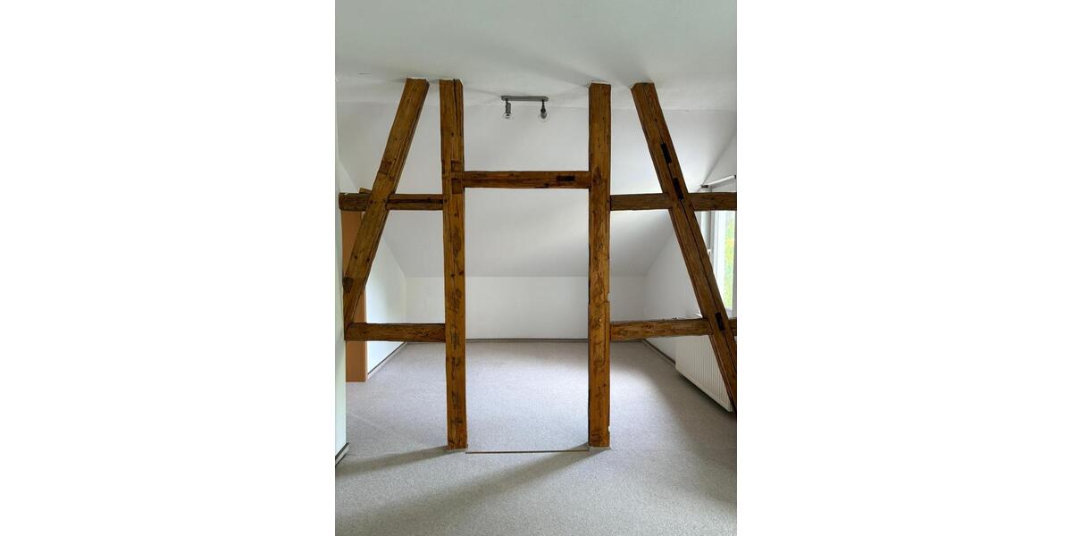 Dachgeschoßwohnung Eisenach - 4 Zimmer, 138 m&sup2;, 970&euro; | Angebot:21987915