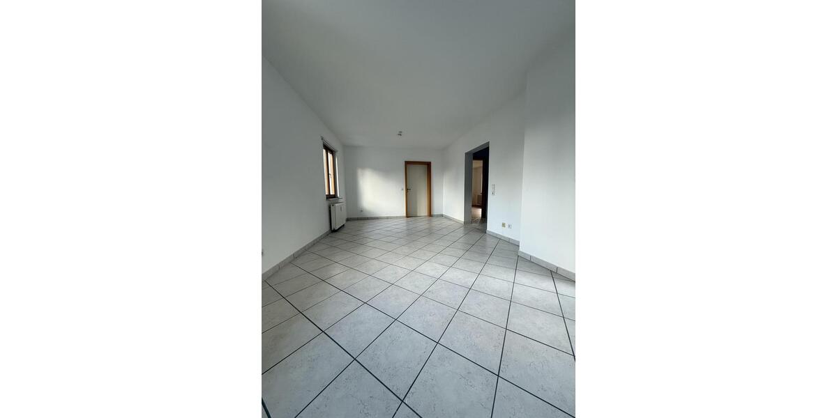 Etagenwohnung Ehrenkirchen - 3 Zimmer, 72 m&sup2;, 1.000&euro; | Angebot:26637110