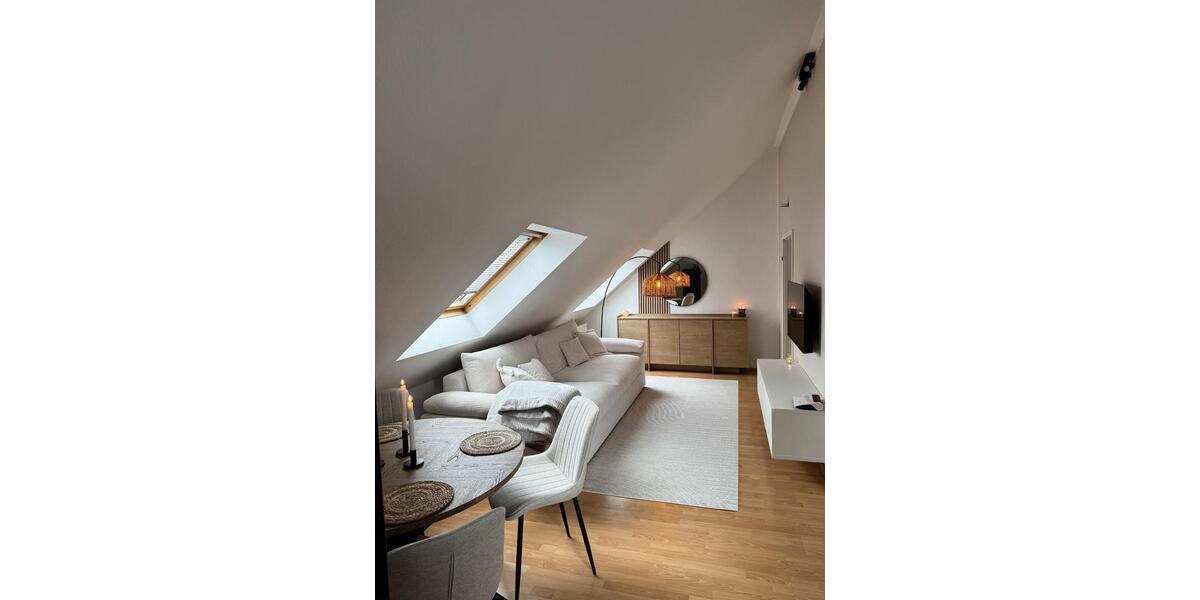 Dachgeschoßwohnung Schmelz - 2 Zimmer, 54 m&sup2;, 490&euro; | Angebot:25186117