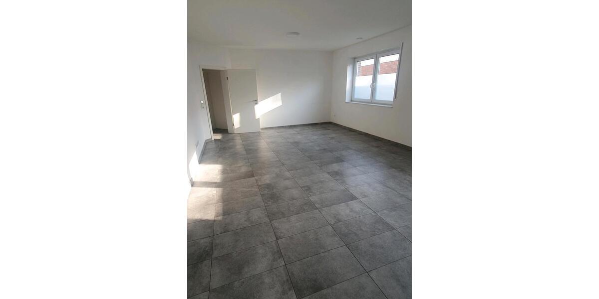 Erdgeschoßwohnung Essen (Oldenburg) - 3 Zimmer, 100 m&sup2;, 880&euro; | Angebot:25455524