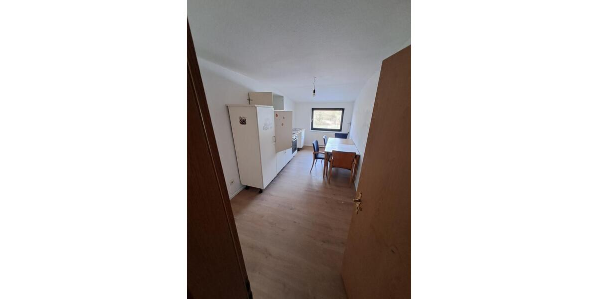 Etagenwohnung Kalletal - 4 Zimmer, 120 m&sup2;, 700&euro; | Angebot:26040908