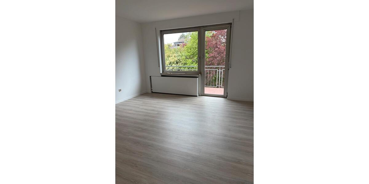 Einfamilienhaus Nackenheim - 8 Zimmer, 280 m&sup2;, 4.100&euro; | Angebot:26285958