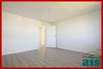 ais GmbH bietet an: 3 Zimmer Wohnung mit Balkon und Einbauküche!