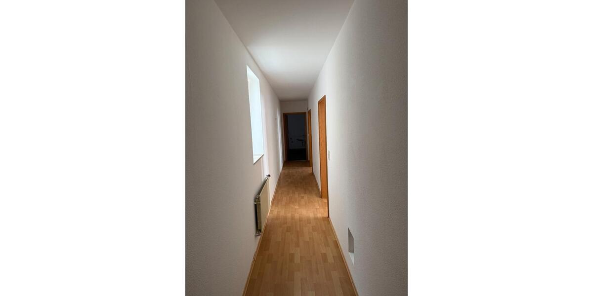 Etagenwohnung Eschwege - 2 Zimmer, 98 m&sup2;, 690&euro; | Angebot:26287339