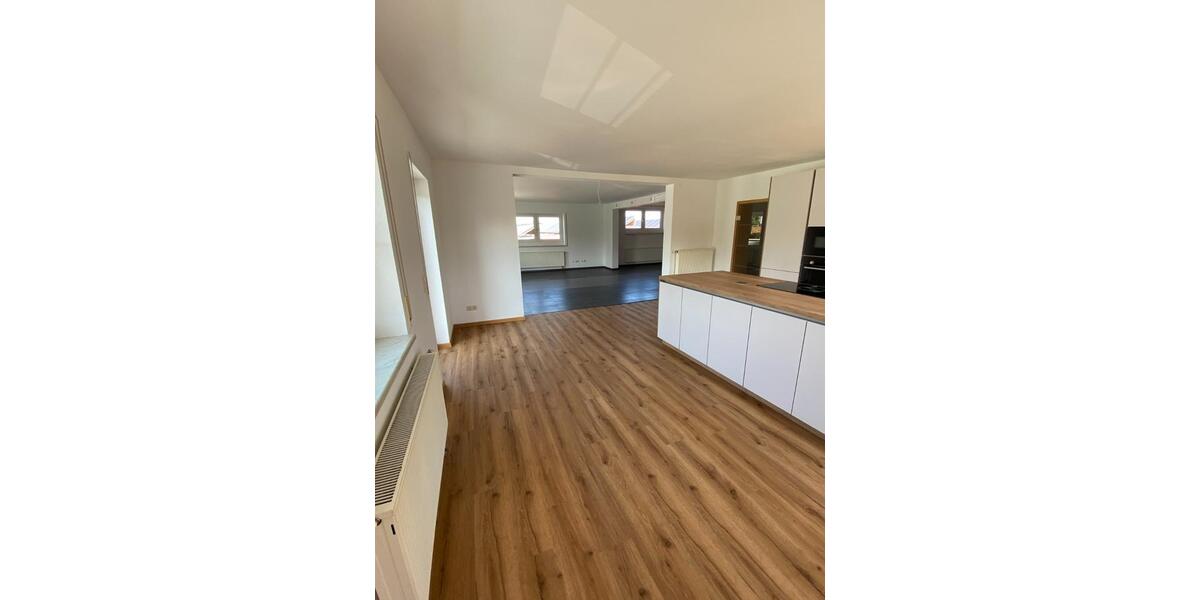 Etagenwohnung Vorbach - 3 Zimmer, 145 m&sup2;, 1.030&euro; | Angebot:24658417