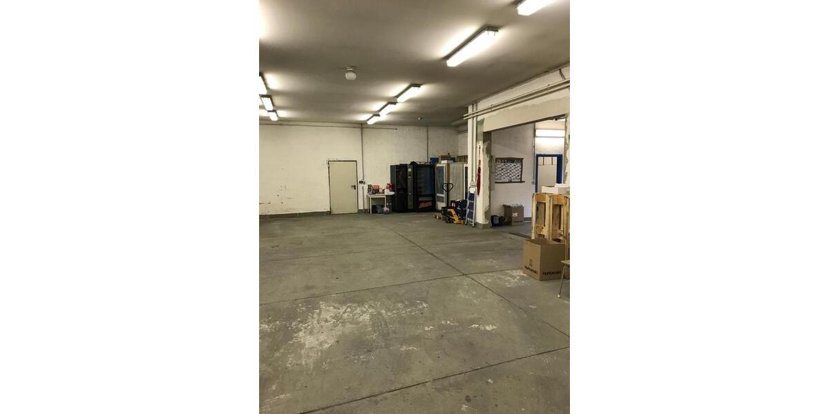 Ebenerdig WerkstattLagerBüro 275 qm 7€qm Rolltor 18107 HRO zimmer
