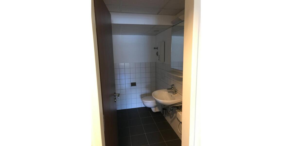 Etagenwohnung Marburg - 5 Zimmer, 114 m&sup2;, 1.500&euro; | Angebot:21481807