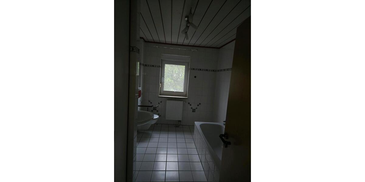 Etagenwohnung Volkmarsen - 4 Zimmer, 96 m&sup2;, 700&euro; | Angebot:26533047