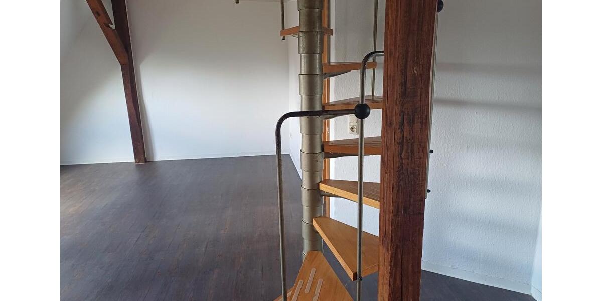 Dachgeschoßwohnung Apolda - 3 Zimmer, 75 m&sup2;, 395&euro; | Angebot:25540079