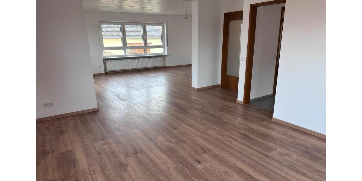 Etagenwohnung Birkenfeld - 4 Zimmer, 115 m&sup2;, 950&euro; | Angebot:25931409