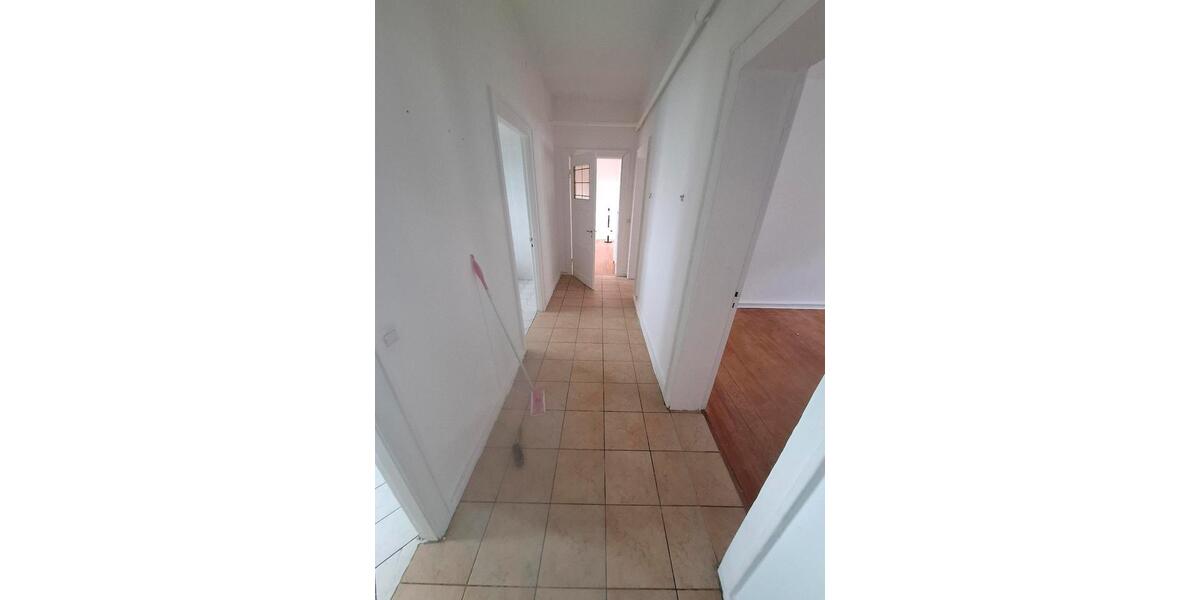 Etagenwohnung Neukalen - 4 Zimmer, 91 m&sup2;, 850&euro; | Angebot:26637139
