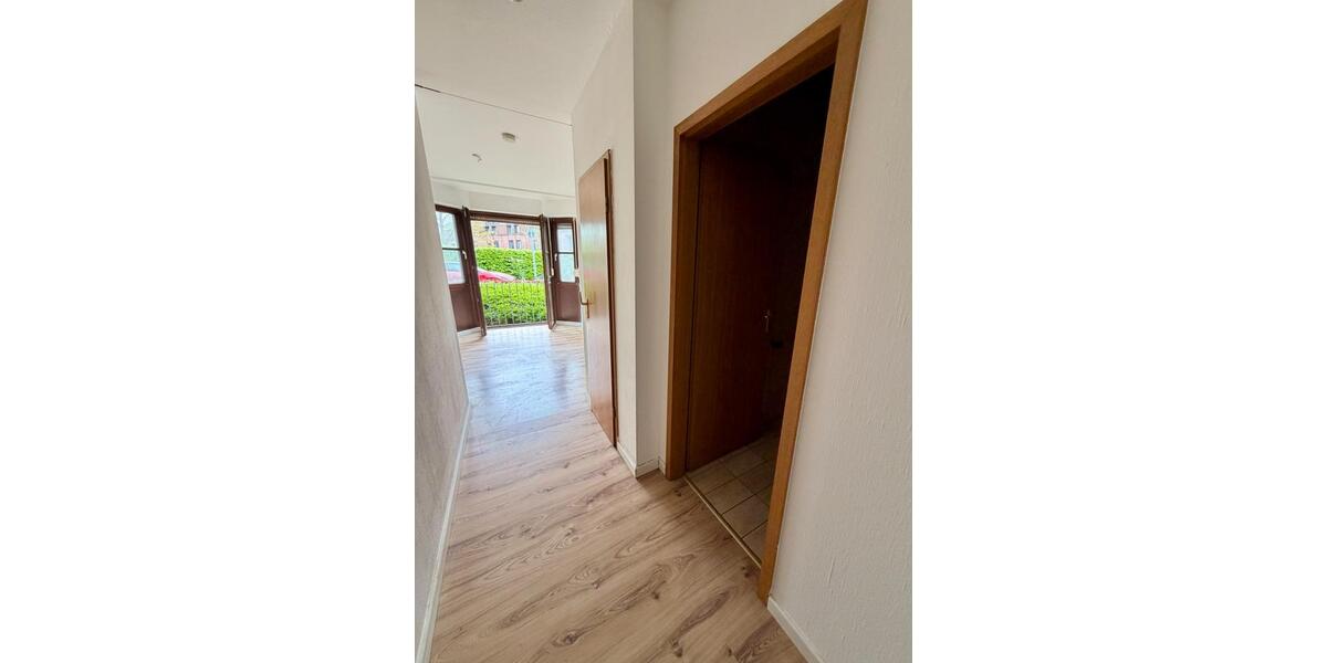 Erdgeschoßwohnung Düsseldorf Stadtbezirk 3 - 1 Zimmer, 28 m&sup2;, 590&euro; | Angebot:26647343