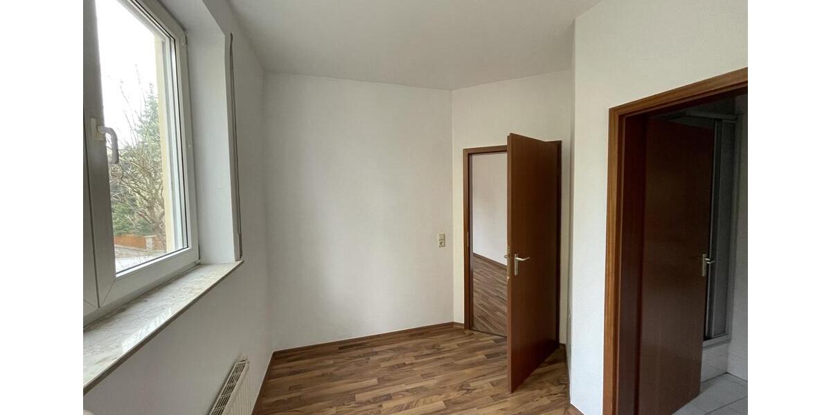 Erdgeschoßwohnung Meißen - 2 Zimmer, 34 m&sup2;, 300&euro; | Angebot:25376947