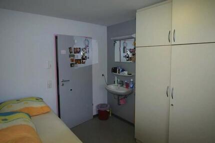 WG-Zimmer zu Untermieten 01.08. - 30.09.2025