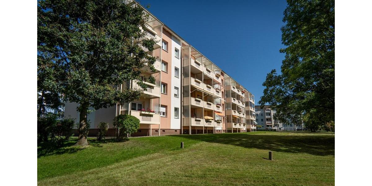 Etagenwohnung Zwenkau - 3 Zimmer, 77 m&sup2;, 480&euro; | Angebot:26562169