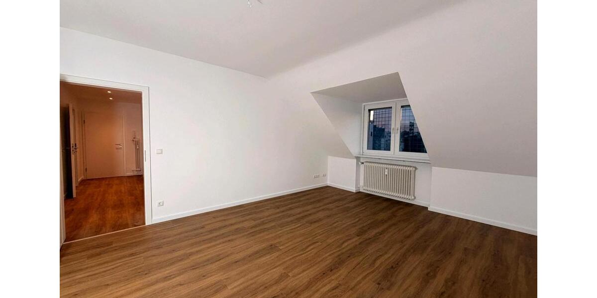 Dachgeschoßwohnung Koblenz - 2 Zimmer, 35 m&sup2;, 800&euro; | Angebot:26381945